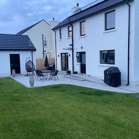 Beautiful Private Room And Bathroom Ballycastle Buitenkant foto
