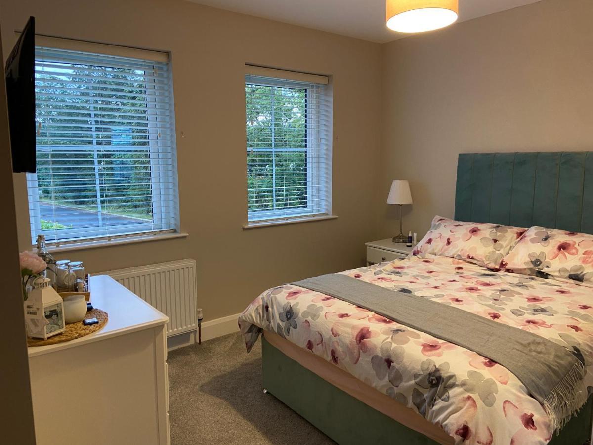 Beautiful Private Room And Bathroom Ballycastle Buitenkant foto